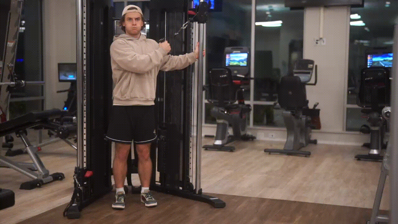 Animated demonstration of the Crossbody Tricep Extension