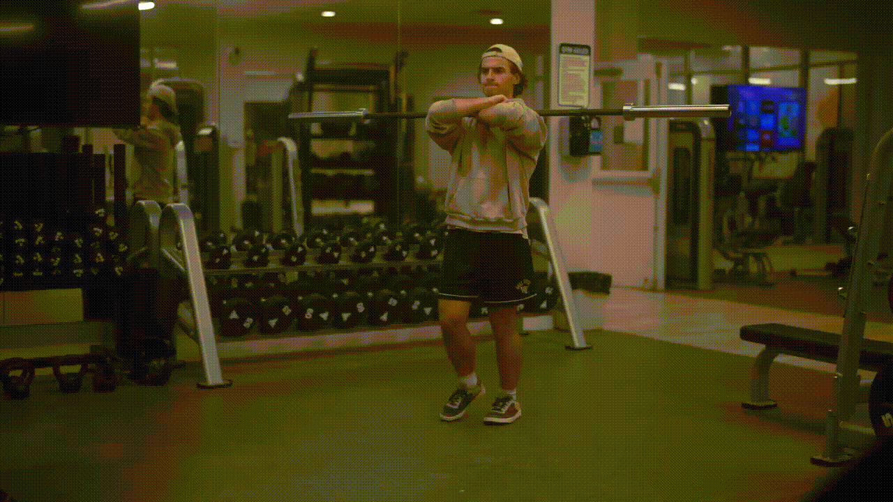 Animated demonstration of the Front Rack Lunge