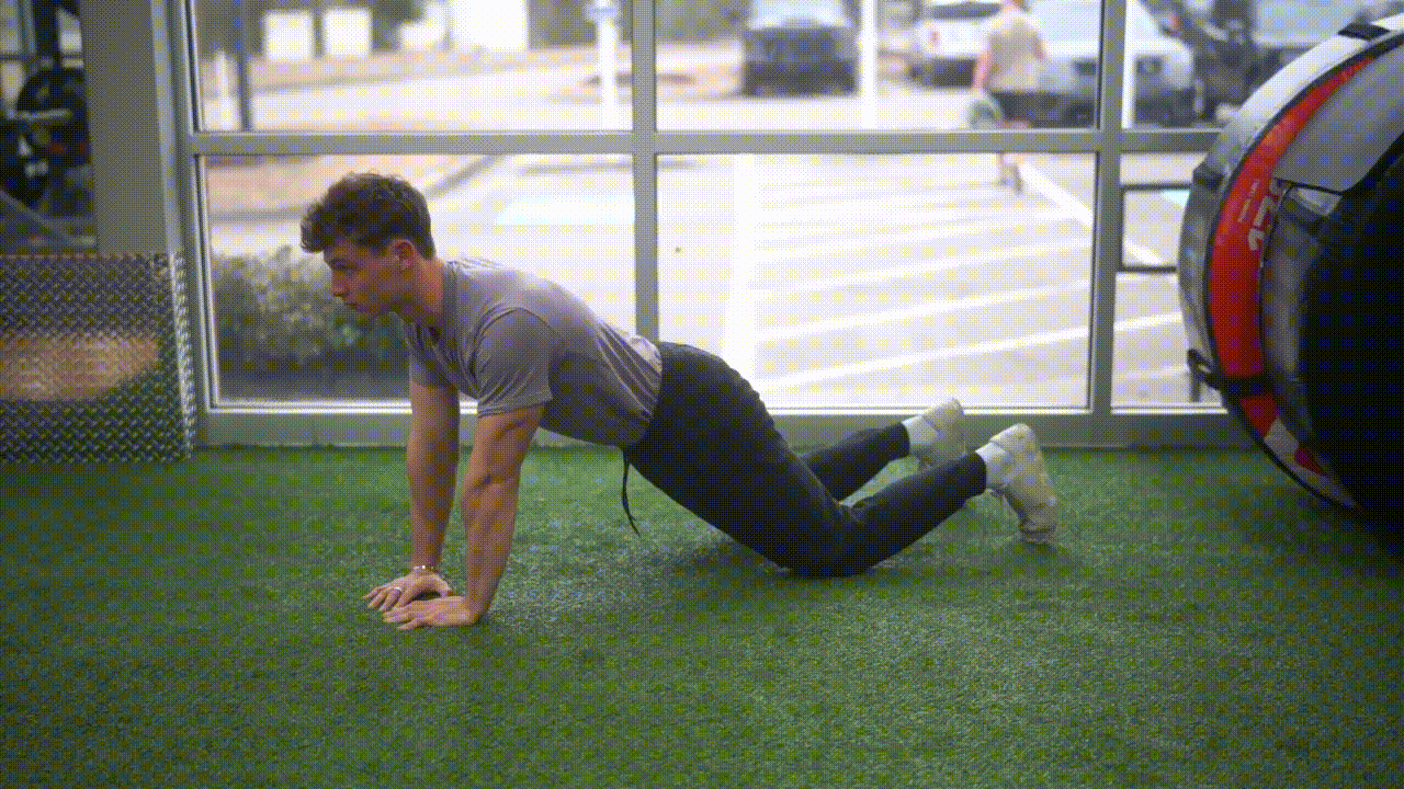 Animated demonstration of the Knee Diamond Push-up