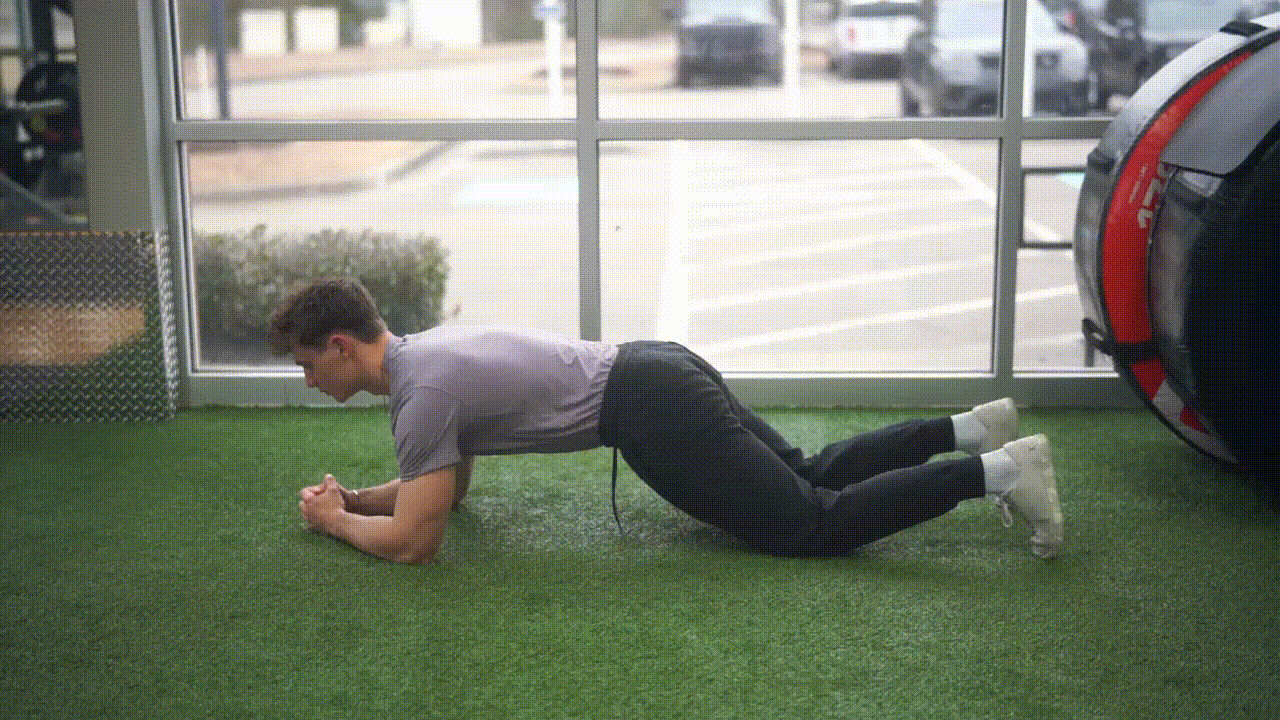 Animated demonstration of the Kneeling Plank
