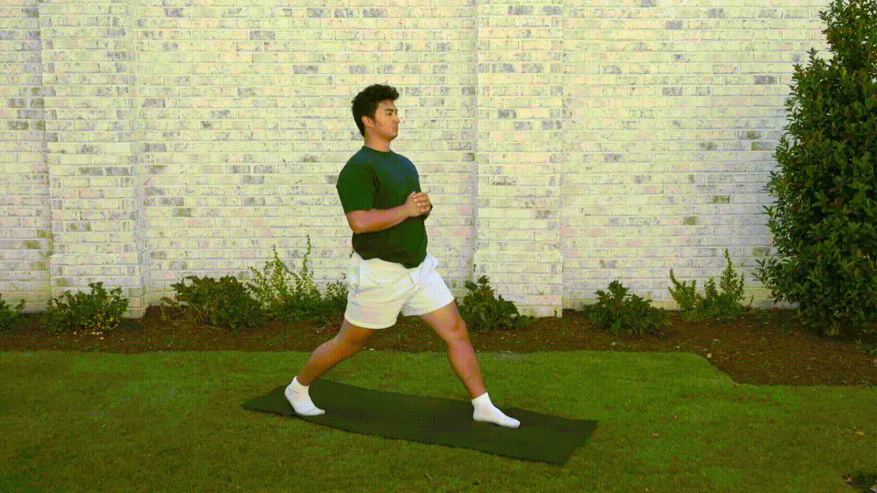 Animated demonstration of the Lunging Hip Flexor Stretch