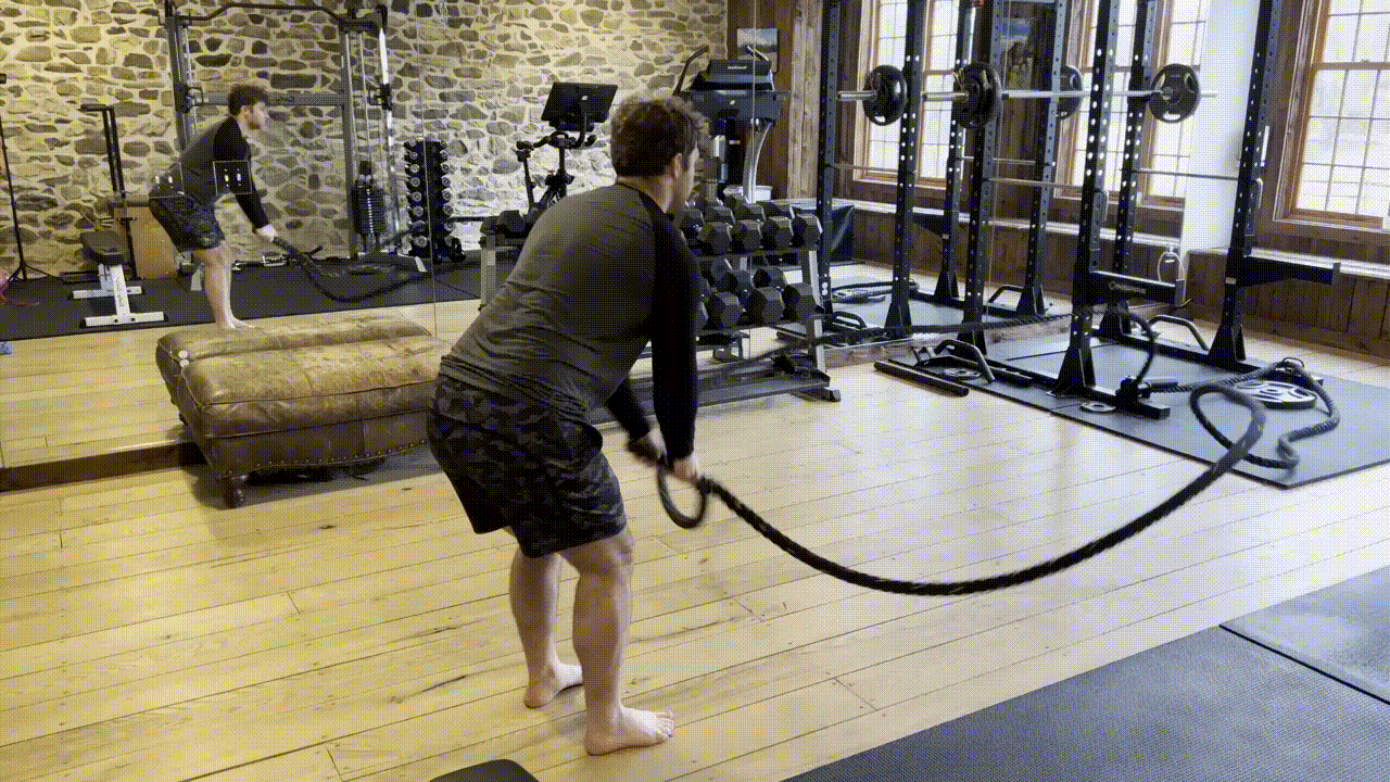 Animated demonstration of the Battle Rope Outside Circles
