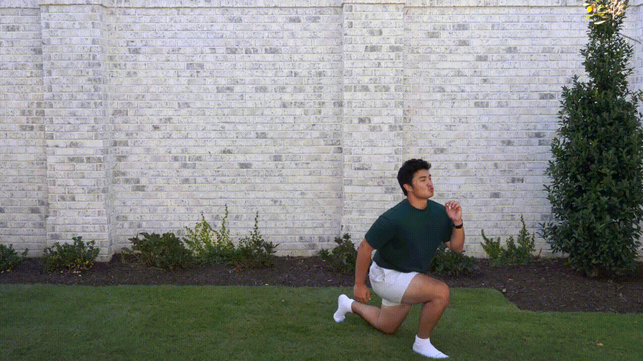Animated demonstration of the Plyo Lunges