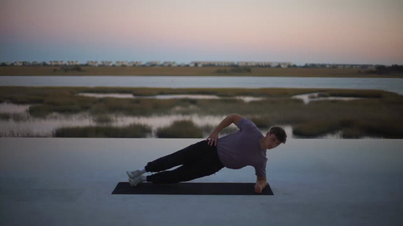 Animated demonstration of the Side Plank