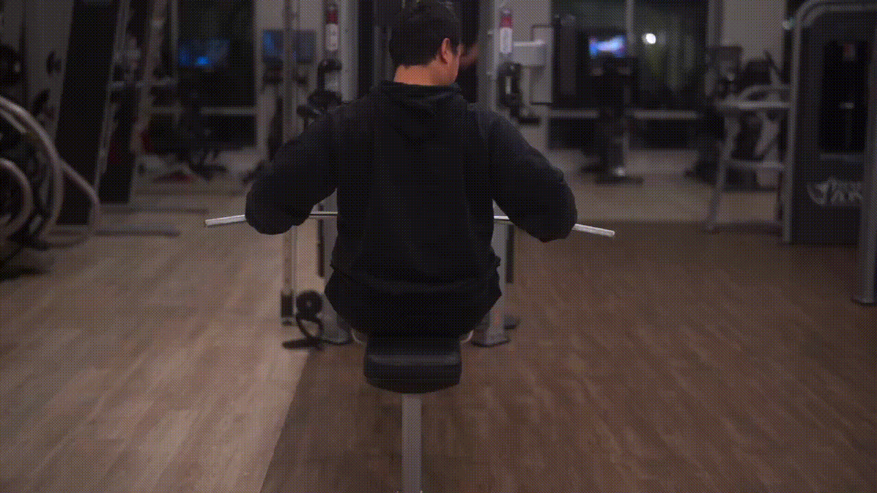 Animated demonstration of the Wide-grip Row